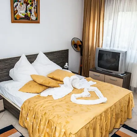 Hotel de apartamente Club 4*