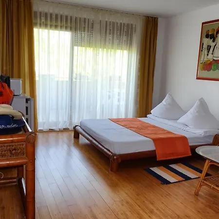 Ξενοδοχείο με διαμερίσματα Club 4*